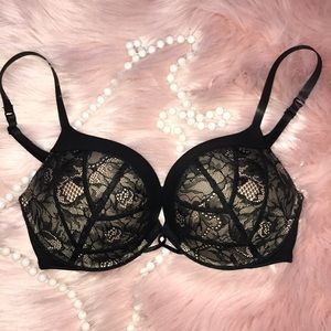 Victoria Secret Bombshell Bra double 2 Cup size